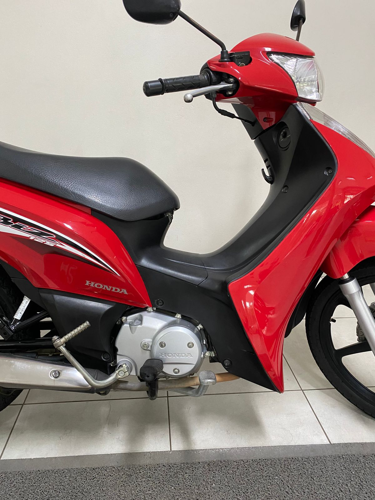Honda  Biz 125i 2016/2017 (6)