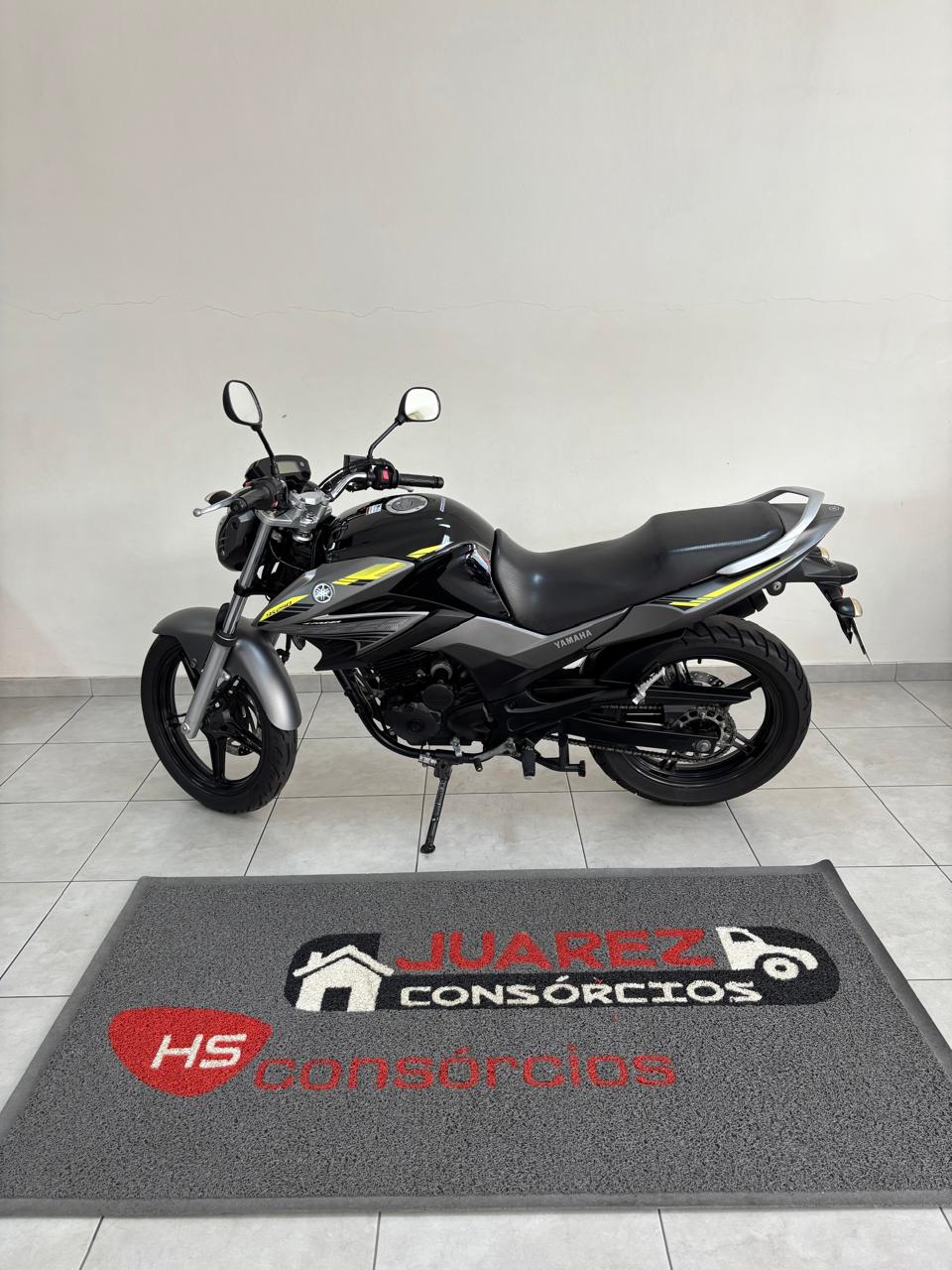 Yamaha Fazer 250  2015/2016 (5)